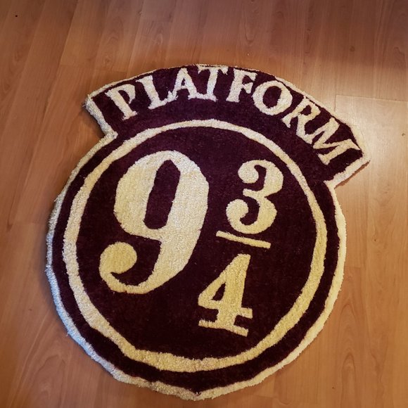 Platform 9 3/4 Rug - Picture 4 of 4